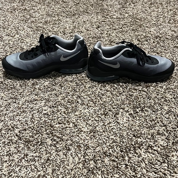 Nike Air Max - Picture 3 of 5